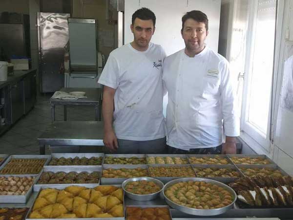 Kaklidis Bakery: Μαθαίνοντας την τέχνη του Λιβανέζικου σιροπιαστού, από τους μάστερ του είδους!