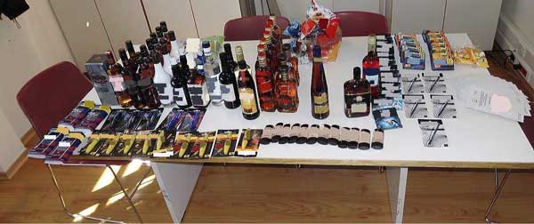 Αστυνομικοί της ΔΙ.ΑΣ. συνέλαβαν 25χρονο που έκλεβε ποτά από super market σε περιοχές της Κοζάνης