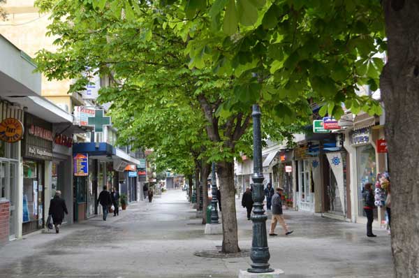 6.000 ευρώ πληρώνει μηνιαίως καταστηματάρχης του κεντρικού πεζόδρομου στο Δήμο Κοζάνης