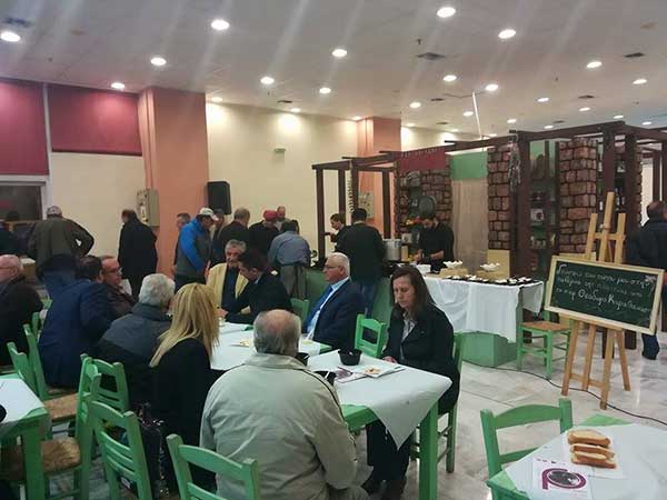 Μια γευστική στάση στην ταβέρνα του ΕΒΕ Κοζάνης μετά τα εγκαίνια της 33ης Εμποροβιοτεχνικής Έκθεσης