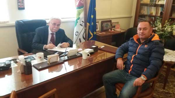 Υπογραφή σύμβασης για την κατασκευή του έργου «Εσωτερική οδοποιία Τ.Κ. Καλονερίου »