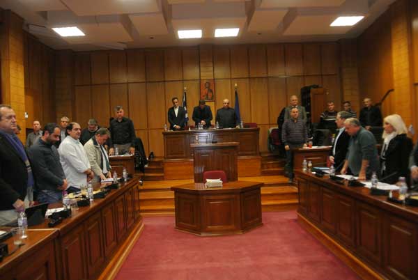 Περιφερειακό Συμβούλιο: Ενός λεπτού σιγή στα θύματα της τραγωδίας στη Μάνδρα…