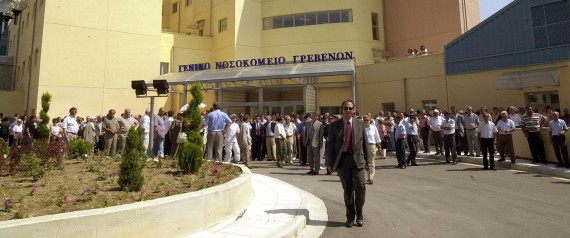 Γρεβενά: Νεαρός έπεσε από τον 3ο όροφο πολυκατοικίας