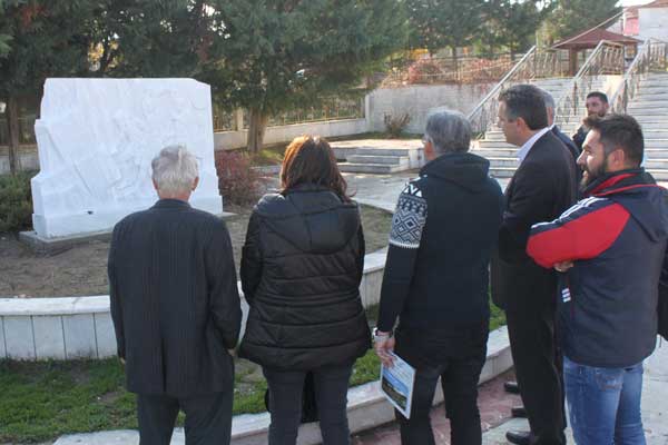 Το Τρανόβαλτο στο επίκεντρο του ενδιαφέροντος με την εκδήλωση παρουσίασης των έργων του 1ου Συμποσίου Γλυπτικής Μαρμάρου (φωτο-video 11’)