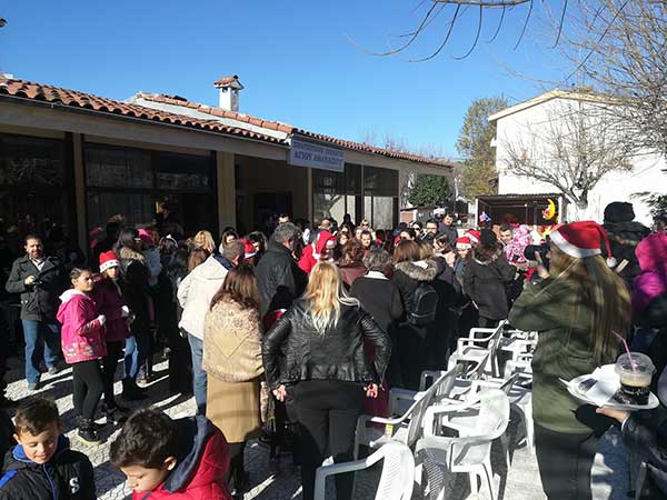 Χριστουγεννιάτικη γιορτή στη γειτονιά του Αγίου Αθανασίου Κοζάνης