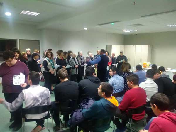 Χριστουγεννιάτικα κάλαντα από το ΚΑΠΗ Κοζάνης στο  Κέντρο Ημέρας