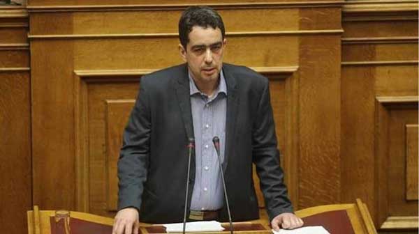 Γιάννης Θεοφύλακτος: “Πρέπει να εστιάσουμε στο ‘πάρτυ’ που καταλήστευσε τις τσέπες των Ελλήνων και όχι στα επιδόματα των Βουλευτών -τα οποία ευχαρίστως να καταργηθούν!”