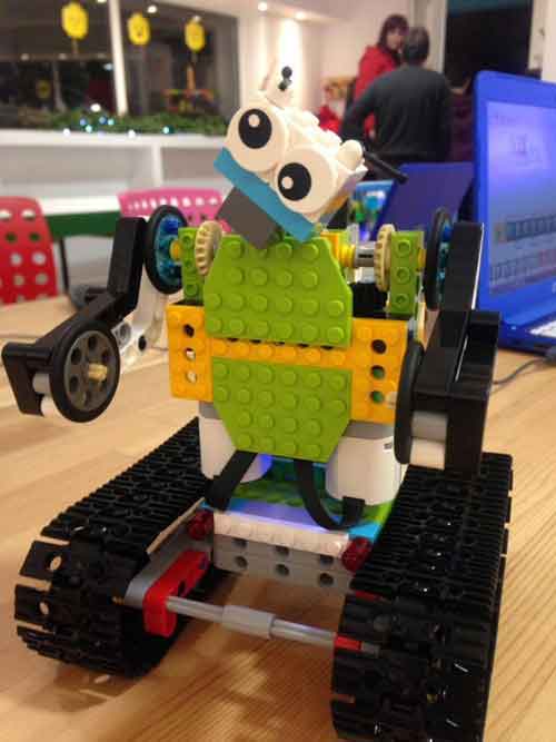 ΑΡΣΙΣ Κοζάνης: Συμμετοχή παιδιών του Ελεύθερου Σχολείου στα εργαστήρια ρομποτικής της ARTiRobots