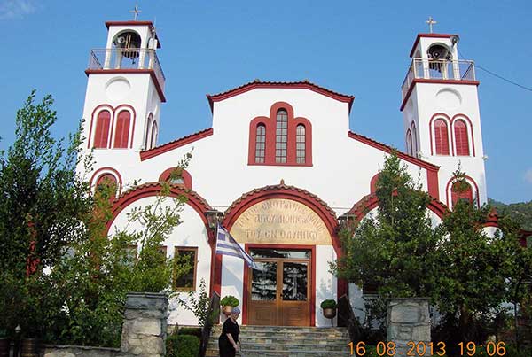 Πανηγυρίζει ο ιερός ενοριακός ναός Αγίου Διονυσίου Βελβεντού