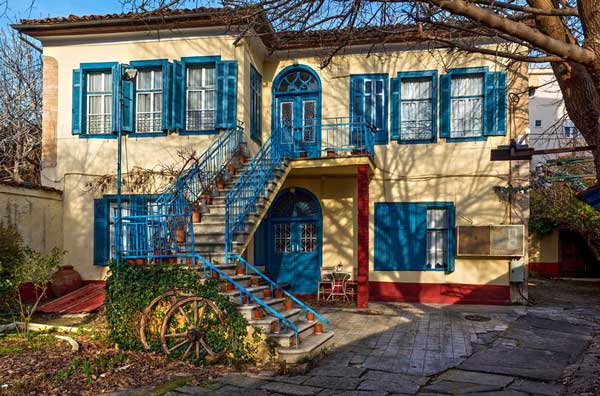 Σήμερα η προβολή των ταινιών «Επαρχία» και «Το αγόρι με τα πράσινα μαλλιά» στο Φιλοπρόοδο