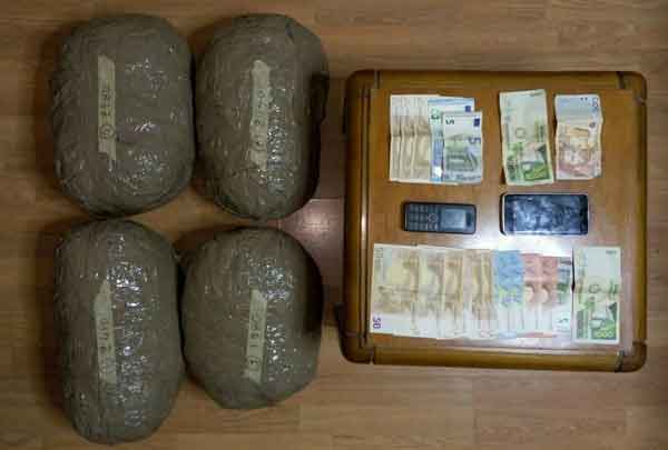 Συνελήφθησαν 2 αλλοδαποί στην Καστοριά για διακίνηση ακατέργαστης κάνναβης βάρους  9 κιλών και 160 γραμμαρίων