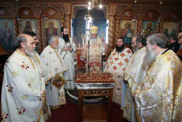 O Μητροπολίτης Σερβίων και Κοζάνης Παύλος στην πανήγυρη του Ιερού Ναού Αγίου Διονυσίου Βελβεντού