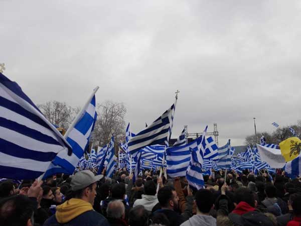Κανένα τηλεοπτικό κανάλι στο συλλαλητήριο για το Σκοπιανό- Όλοι οι γαλάζιοι βουλευτές παρόντες