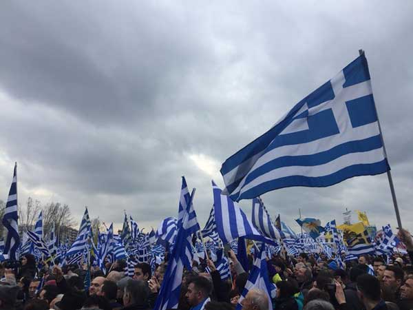 Υπουργοί του ΣΥ.ΡΙΖ.Α. «μικραίνουν» το συλλαλητήριο της Θεσσαλονίκης