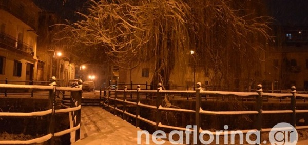 Στα λευκά η πόλη της Φλώρινας (pics)