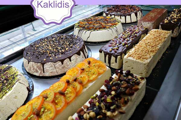 Μεγάλη ποικιλία Μακεδονικού χαλβά στο Kaklidis Bakery