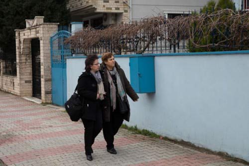 «Να γυρίσουν πίσω τα παιδιά μας» λένε οι γονείς των Ελλήνων στρατιωτικών
