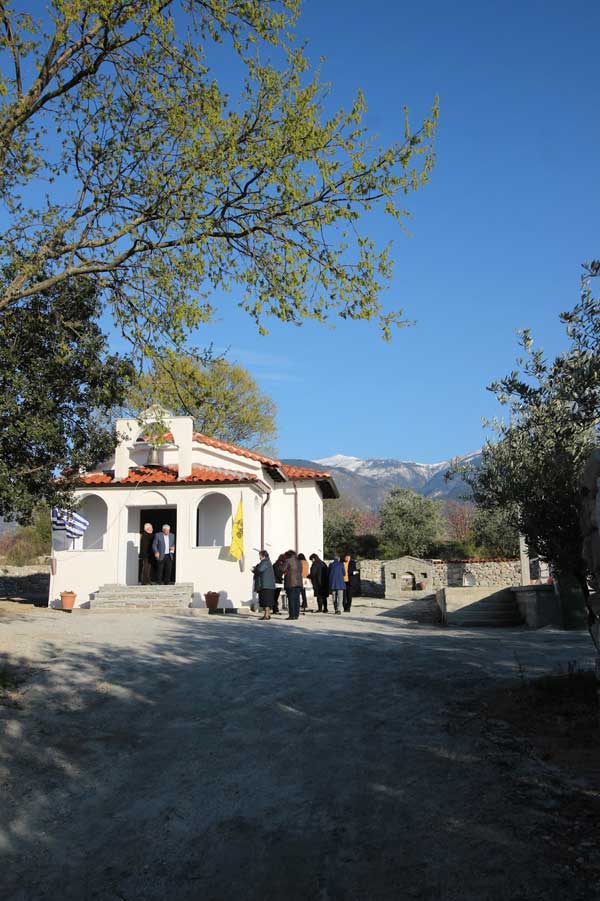 Θεία λειτουργία στην εκκλησία του Αγίου Λαζάρου στο Βελβεντό