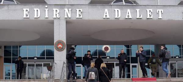 Στην Αδριανούπολη οι γονείς των 2 Ελλήνων στρατιωτικών -Σήμερα η δεύτερη συνάντηση με τα παιδιά τους