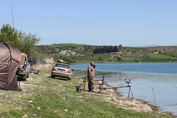 Διεξαγωγή δύο αθλητικών αγώνων αλιείας κυπρίνου στην τεχνητή λίμνη Πολυφύτου