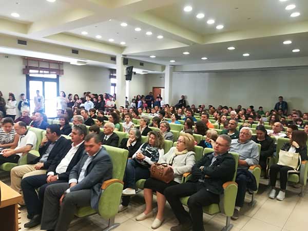 200 μαθητές Δημοτικού βραβεύτηκαν για τη συμμετοχή τους στο 13ο Μαθητικό Διαγωνισμό
