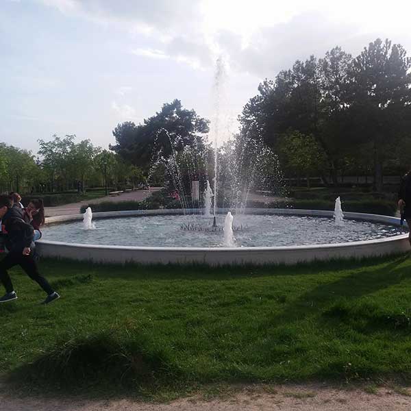 Σε λειτουργία το συντριβάνι του Δημοτικού κήπου