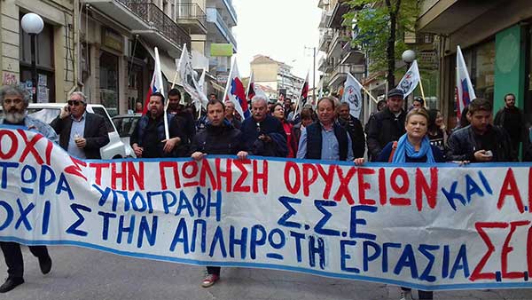 ΣΕΕΝ: «Χάντρες και καθρεφτάκια για ιθαγενείς» οι διακηρύξεις Παναγιωτάκη