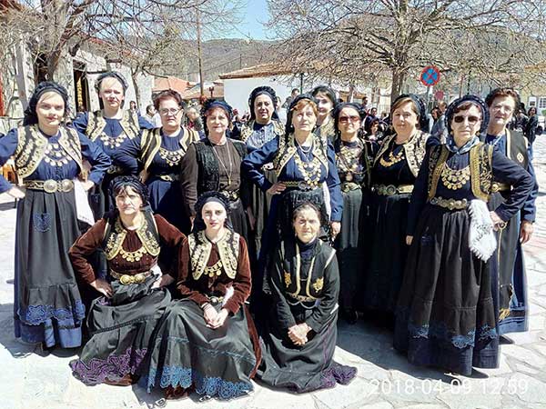 Αναβίωσε και φέτος ο Χορός της Ρόκας στο Σισάνι Βοΐου
