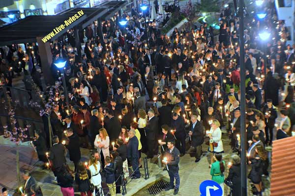 Η Ανάσταση στην κεντρική πλατεία των Σερβίων (Φωτογραφίες και βίντεο)