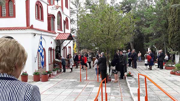 Οι επιπλοξυλουργοί τίμησαν  τον προστάτη τους Άγιο Θωμά στο ομώνυμο εξωκλήσι