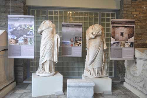 Πραγματοποιήθηκαν τα εγκαίνια της έκθεσης φωτογραφίας με θέμα: «Από την ανασκαφή στην παρουσίαση»