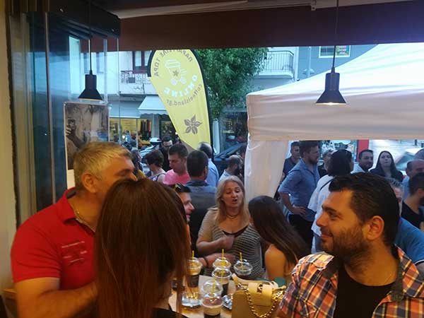 Ήταν όλοι στα εγκαίνια του Coffee Island στην  Κοζάνη