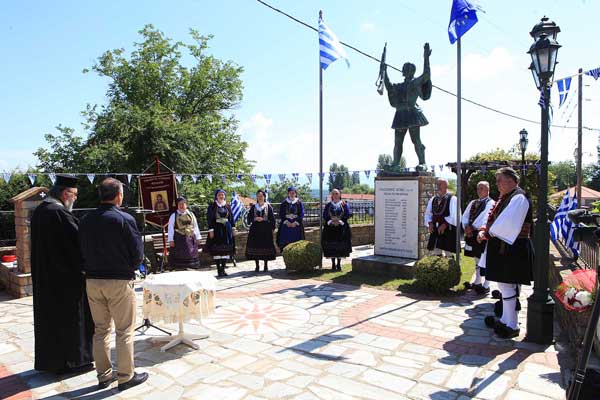 Τελέστηκε το ετήσιο μνημόσυνο υπέρ πεσόντων Μακεδονομάχων στη μάχη της Οσνίτσανης στη Δαμασκηνιά Βοΐου