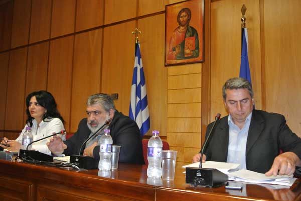 Με ελλείψεις σε μέσα και προσωπικό ξεκινάει η νέα αντιπυρική περίοδος