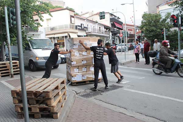Με γοργούς ρυθμούς συνεχίζεται η μεταφορά της βιβλιοθήκης της Κοζάνης
