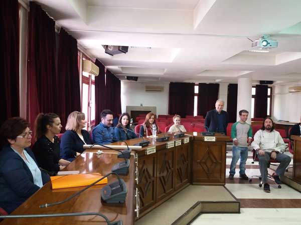 Δήμος Εορδαίας: Ενημέρωση για τον Ξενώνα Φιλοξενίας Κακοποιημένων Γυναικών του Δήμου Κοζάνης