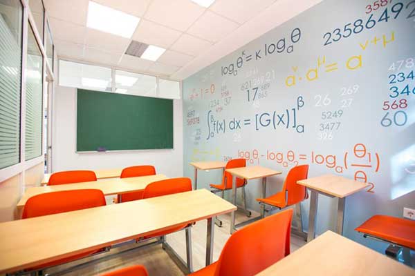 Πρόεδρος Συλλόγου Φροντιστών Δ. Μακεδονίας: “Δεν είναι τόσο άσχημα τα πράγματα ούτε στην τριτοβάθμια εκπαίδευση ούτε στο εργασιακό μέλλον – Οι υπηρεσίες των φροντιστηρίων δεν συγκρίνονται με τα ιδιαίτερα”