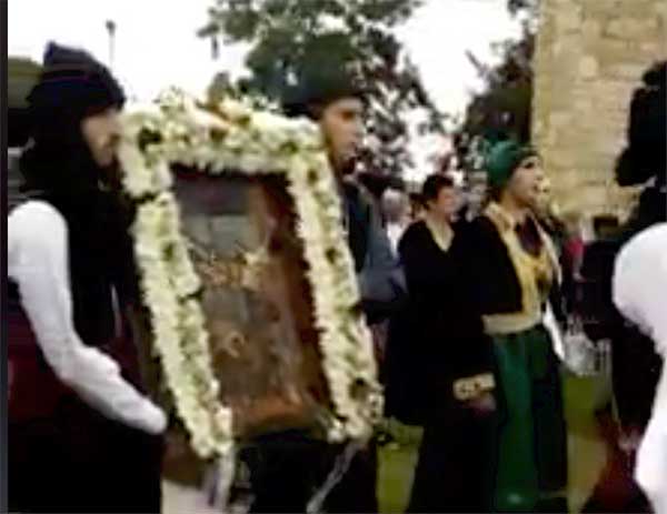 Περιφορά των τριών εικόνων του Πόντου στο μοναστήριτου Βαζελώνα