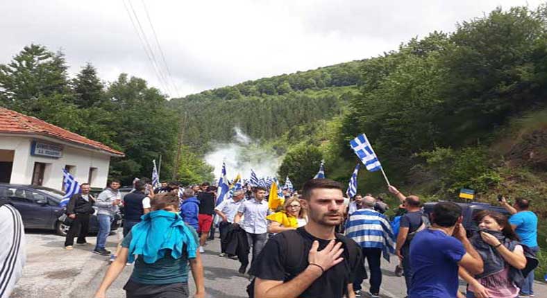 Η φωτογραφία της ημέρας: Χημικά η επισφράγιση της πώλησης της ιστορίας 