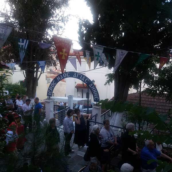 Πανηγυρικός εσπερινός στο εκκλησάκι της Αγίας  Άννης