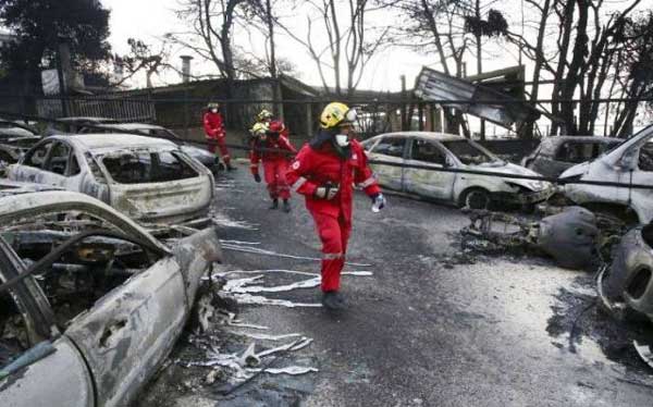 Πυροσβεστική: 25 αγνοούμενοι και 91 νεκροί, αναφέρει σε επίσημη ανακοίνωση