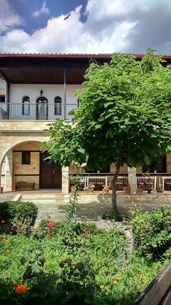 Μια επίσκεψη στο μοναστήρι του Αγίου Νεκταρίου στο Παλαιογράτσανο