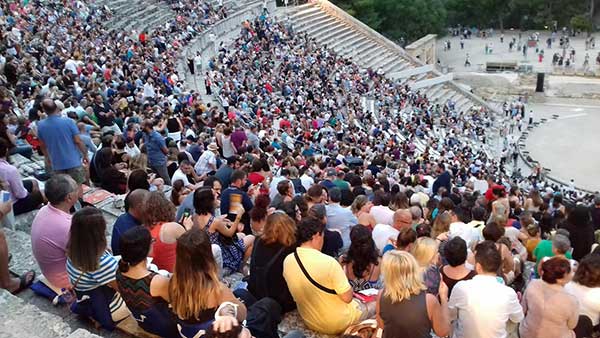 Η φωτογραφία της ημέρας: Αισχύλου Αγαμέμνων στην Επίδαυρο από το ΔΕΠΕΘΕ Κοζάνης και Βέροιας