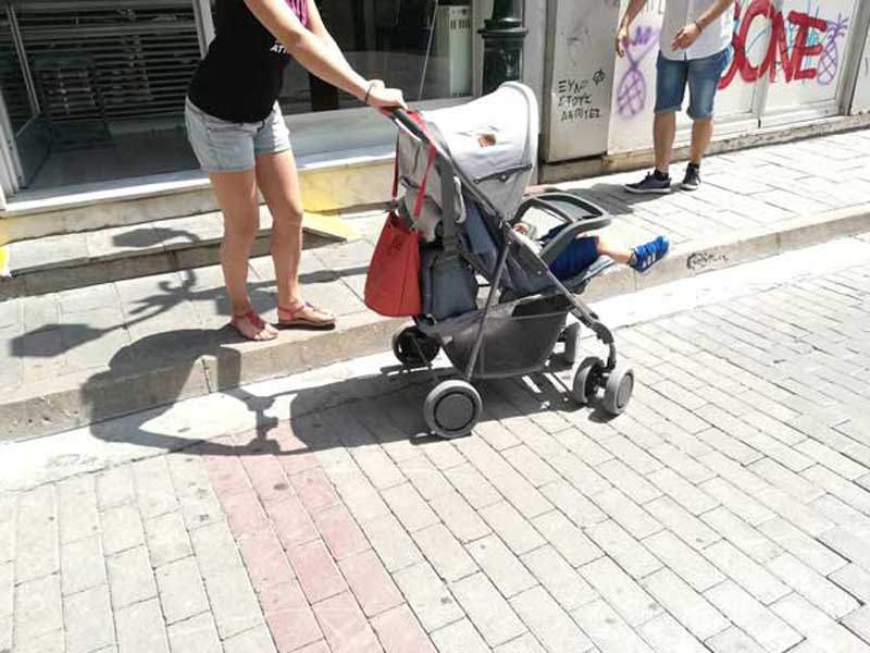 Βδομάδα κινητικότητας… -Επικίνδυνη … αποστολή η βόλτα με καρότσι στην Κοζάνη
