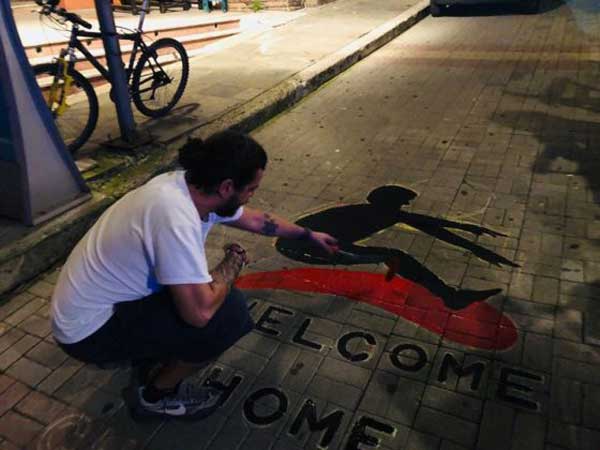 Με ένα εντυπωσιακό graffiti υποδέχονται το Γρεβενιώτη Τεντόγλου οι υπερήφανοι συμπολίτες του