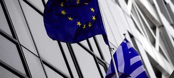 «Μουδιασμένη» η κυβέρνηση για τις συντάξεις λίγο πριν το προσχέδιο του προϋπολογισμού