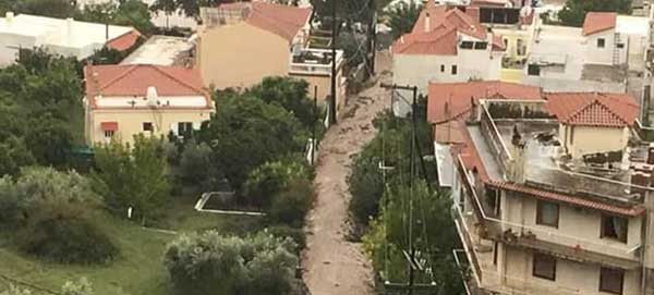 Εύβοια: ΕΜΑΚ και δύτες αναζητούν τους 3 αγνοούμενους -Σε συναγερμό η περιφέρεια Στερεάς [εικόνες]