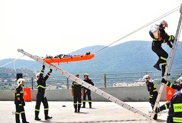 magazzino: Μάχιμοι πυροσβέστες με άρτια θεωρητική κατάρτιση οι δόκιμοι της Πυροσβεστικής Ακαδημίας Πτολεμαΐδας