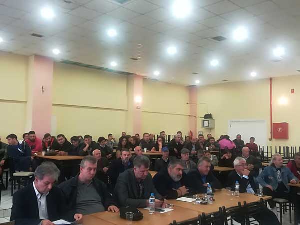 Η Ακρινή περιμένει από μια επερώτηση και μια ακόμα επιτροπή τη λύση της μετεγκατάστασής της – Αντιδρούν οι κάτοικοι με κινητοποιήσεις