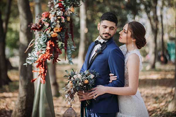 Δείτε το εντυπωσιακό αποτέλεσμα της φωτογράφισης του Κώστα Μπιλιώνα με θέμα τον γάμο